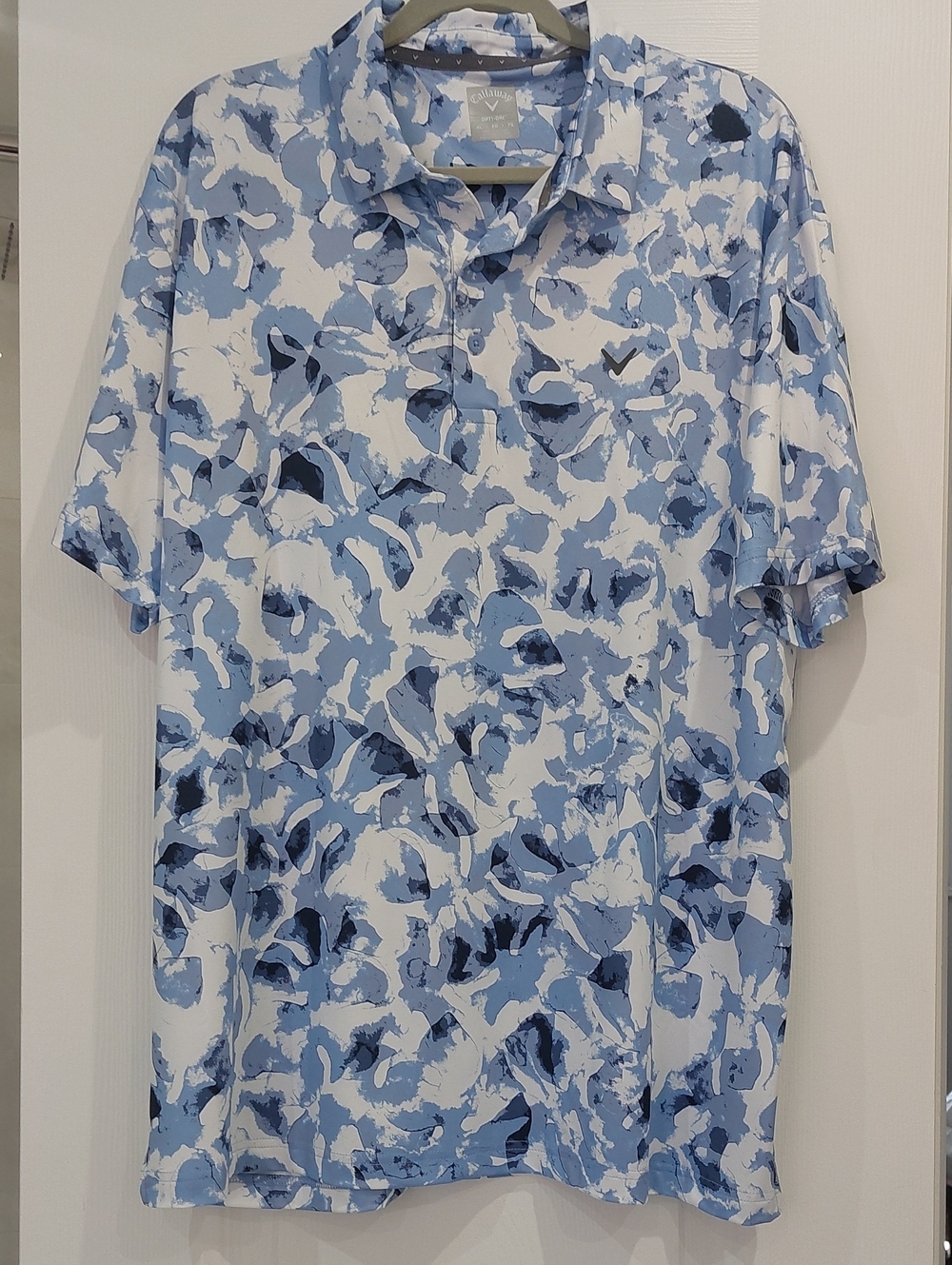 Callaway Men’s Light and Dark Blue Abstract Polo